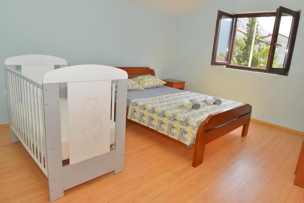 D Apartment Cattaro Esterno foto
