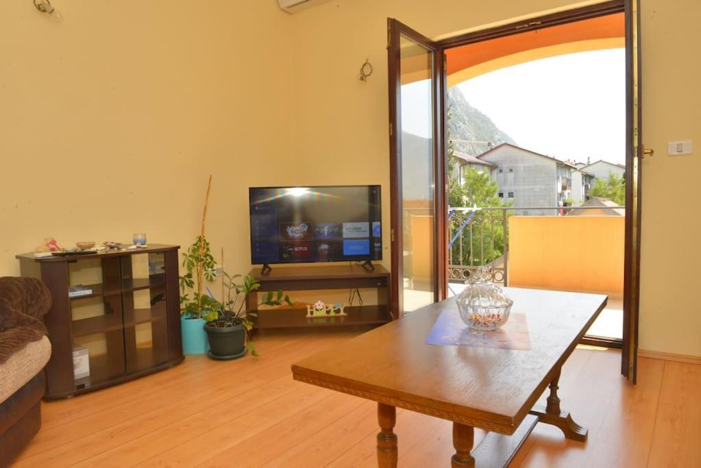 D Apartment Cattaro Esterno foto